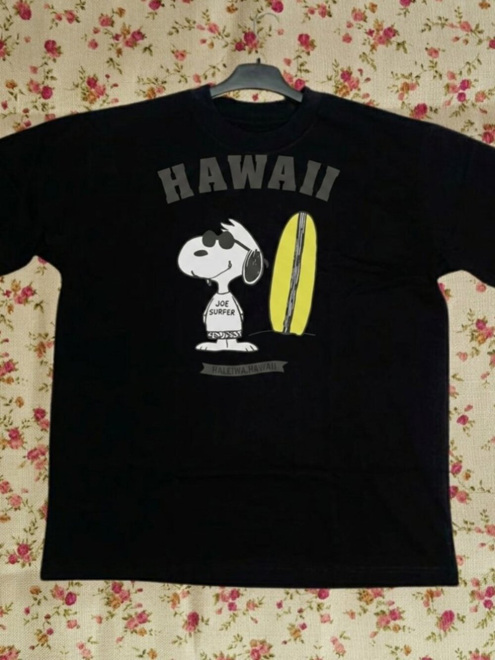 Snoopys Surf Shop T-Shirt Peanuts Haleiwa Hawaii Joe Surfer